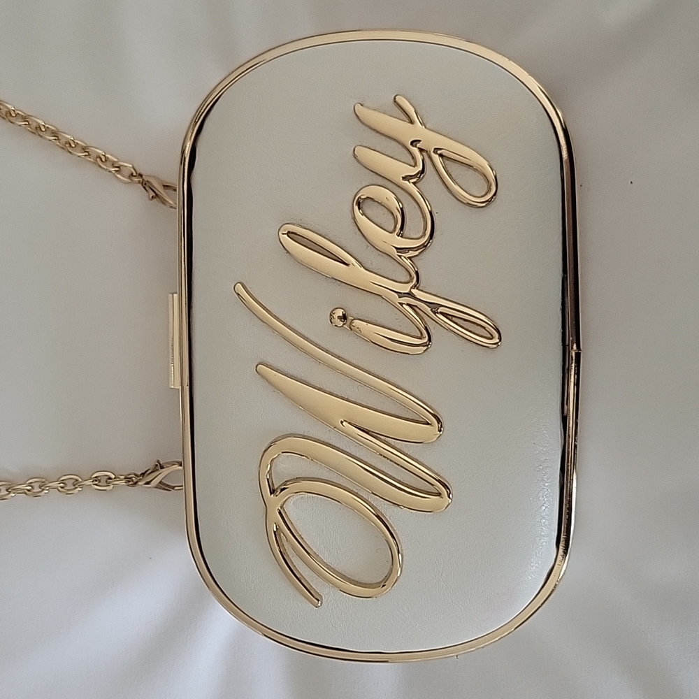 Wifey Clutch